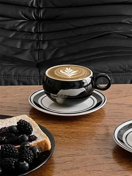 Seramik kahve fincan ve çay tabağı seti fincan tasarım niş yaratıcı kadın kupa süt kupası kahvaltı fincan Görüntü